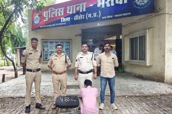 Sehore: वाहन चोर गिरफ्तार, लाखों के चांदी के गहने बरामद
