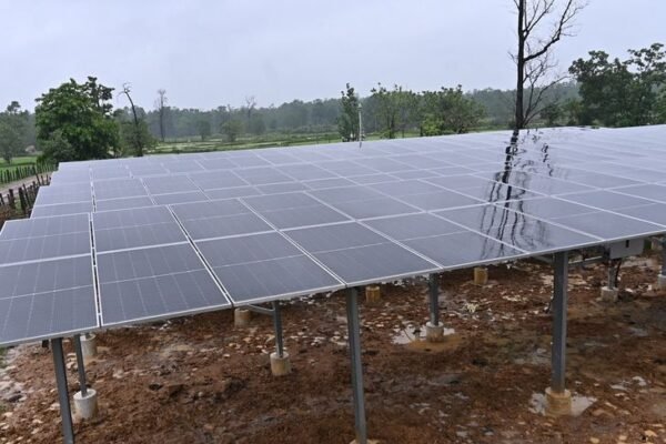 Solar: धमतरी के ठेनही गांव में अब मुफ्त बिजली, 71 परिवारों को मिला बड़ा तोहफा