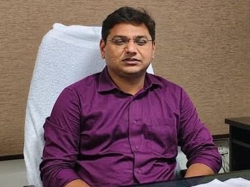 Railway: रायपुर मंडल को मिले नए सीनियर DCM, डॉ. सुस्कर विपुल संभालेंगे कमान