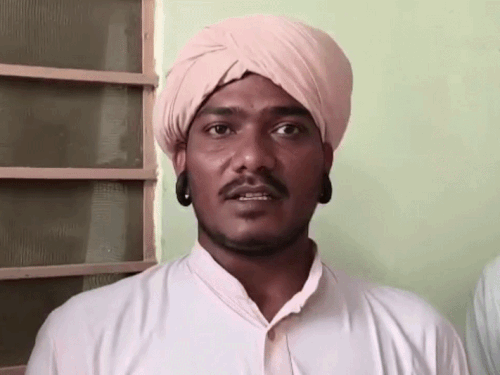 Sriganganagar: डेरा विवाद में पूर्व सरपंच का आरोप, महंत पर पेड़ काटने और तोड़फोड़ का केस