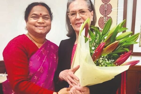 Politics: पीसीसी अध्यक्ष पद के लिए फूलोदेवी के डिनर पर जुटेंगे दिग्गज नेता