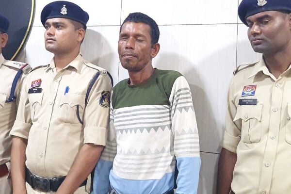 Crime: बेमेतरा में महिला की बेरहमी से हत्या, शव के टुकड़े कर नदी में फेंका