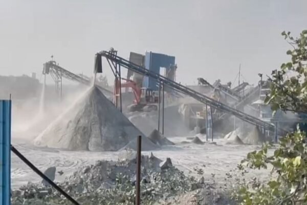 Mining: हाईकोर्ट ने 83 खदानों का रिकॉर्ड तलब किया, लीज और खनन में बड़ा झोल