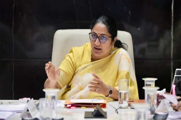 Delhi News: लाल डोरा इलाकों को मिलेगी डिजिटल पहचान, CM ने स्वामित्व योजना की समीक्षा की