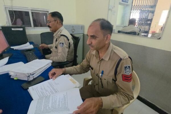 Promotion: शाजापुर में हेड कॉन्स्टेबल की वरिष्ठता पर विवाद, DIG से गुहार