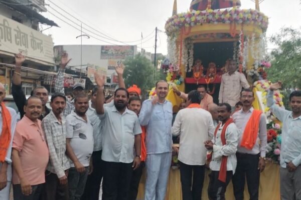 Jagannath Rath Yatra: पलारी में बारिश के बीच धूमधाम से निकली भगवान की रथयात्रा