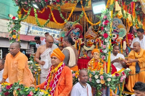 Dholpur: भगवान जगन्नाथ की भव्य रथ यात्रा, जयकारों से गूंजा शहर