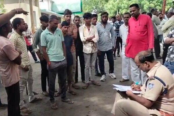 Neemuch: घर पर काम करते समय महिला की संदिग्ध मौत, हार्ट अटैक की आशंका