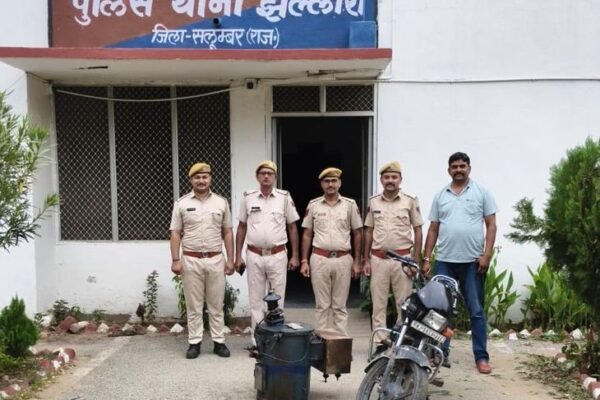 Crime: झल्लारा पुलिस ने ट्रांसफॉर्मर चोर गिरोह पकड़ा, 8 वारदातों का खुलासा।
