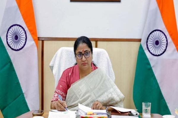 Delhi News: दिल्ली में सरकारी सेवाओं के लिए अब तय होगी समय-सीमा