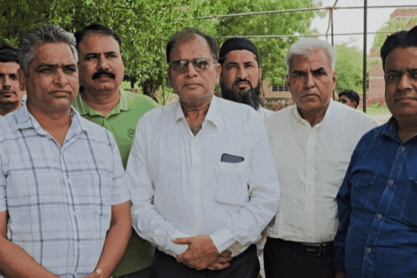 Nagaur: निजी स्कूल संचालकों का बड़ा प्रदर्शन, DEO दफ्तर का किया घेराव