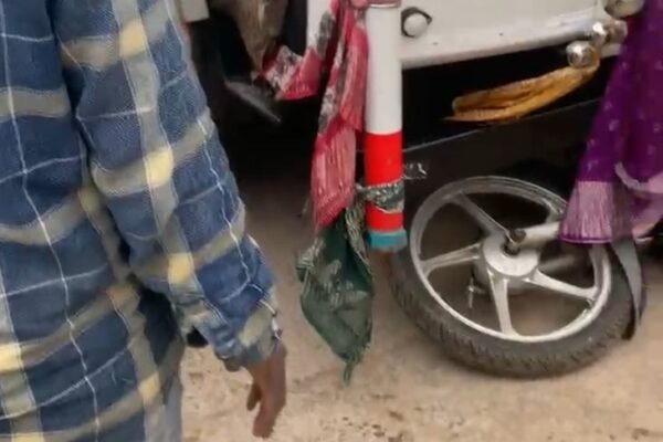 Fatal हादसा: बुधनी में नो-एंट्री घुसे आयशर ट्रक ने बाइक सवारों को कुचला
