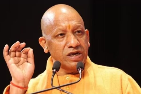 UP News: योगी कैबिनेट का बड़ा तोहफा, छात्राओं को स्कूटी और एक्सप्रेसवे को मंजूरी