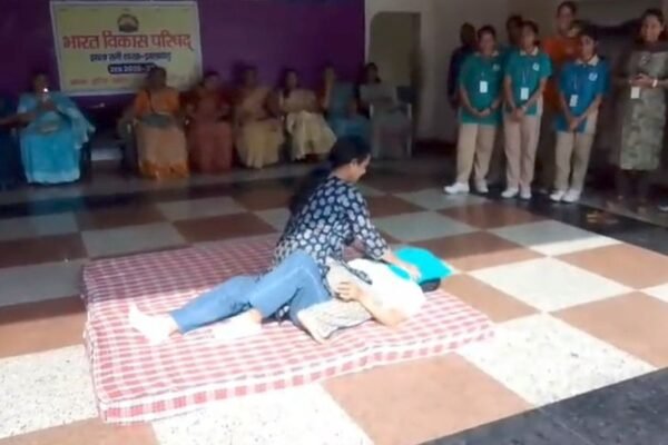 Self-Defense: 600 छात्राओं ने सीखा आत्मरक्षा का हुनर, नियमित अभ्यास पर जोर
