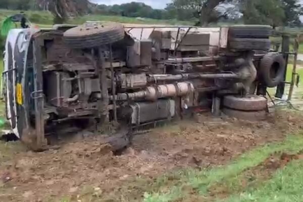 Diesel टैंकर पलटने से कोंडागांव में टला बड़ा हादसा, सभी सुरक्षित
