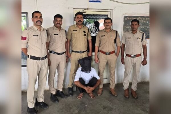 Drugs: मंदसौर में तस्कर गिरफ्तार, भारी मात्रा में एमडी और डोडाचूरा बरामद