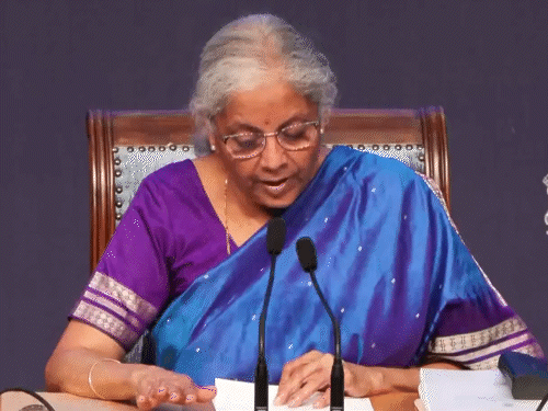 IT विभाग: वित्त मंत्री की सख्त हिदायत, जनता को न करें परेशान