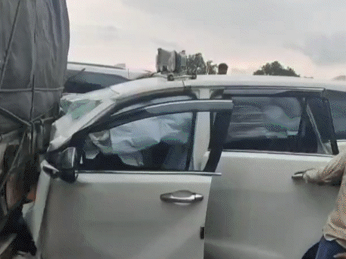 Chhattisgarh BJP President Accident: यूपी में भीषण सड़क हादसा, बाल-बाल बचे नेताजी