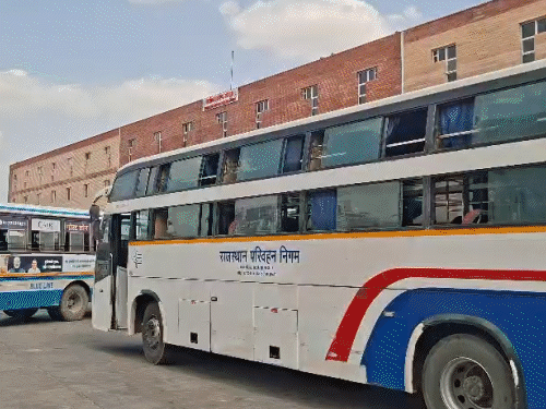 Roadways: नियमों की अनदेखी पर जज सख्त, यात्रियों को मुआवजा देने का आदेश