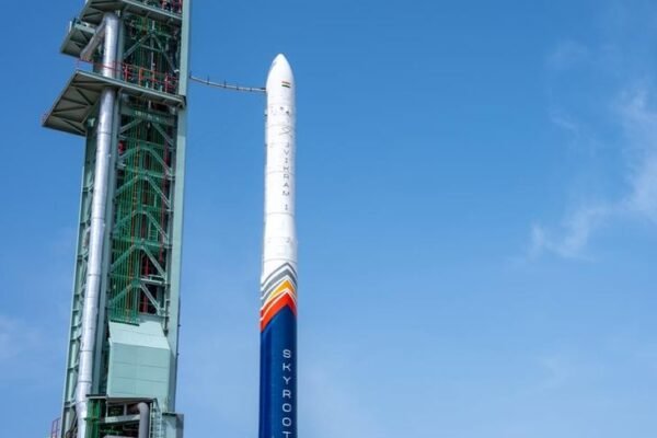 Space: भारत का पहला प्राइवेट रॉकेट आज होगा लॉन्च, अंतरिक्ष में जाएंगे महान वैज्ञानिकों के मॉडल