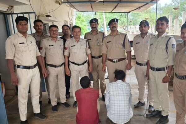 Crime: आवास योजना के पैसों के लिए बुजुर्ग महिला की हत्या, 2 गिरफ्तार