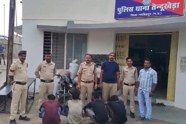 Warehouse चोरी का खुलासा: 5 गिरफ्तार, 4 महीने पुराने मामले सुलझे