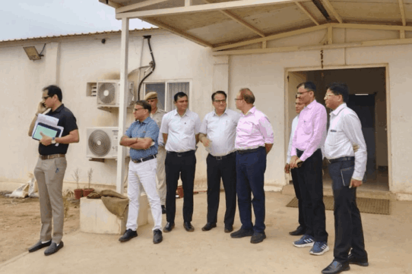 Greenfield Airport: संभागीय आयुक्त ने किया निरीक्षण, काम में तेजी लाने के निर्देश