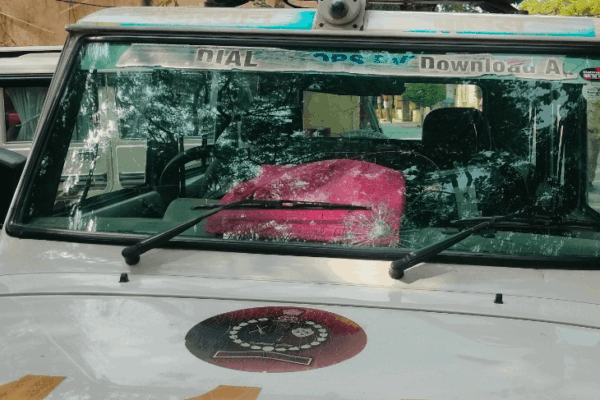 Bundi: बजरी माफिया का पुलिस पर हमला, पत्थरबाजी में 2 जवान घायल
