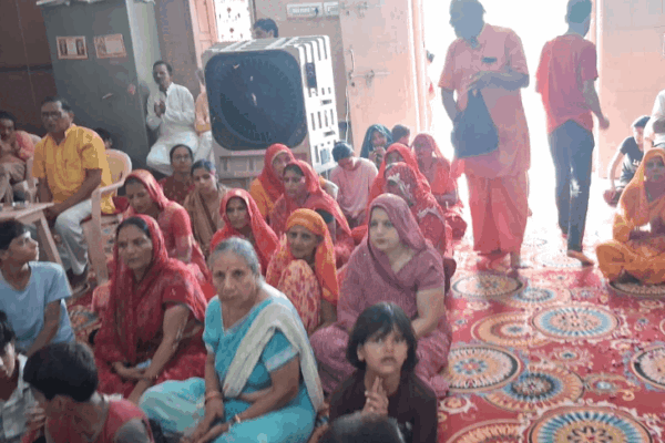 Celebration: डीडवाना के गणेश मंदिर में 11,111 हनुमान चालीसा का पाठ हुआ