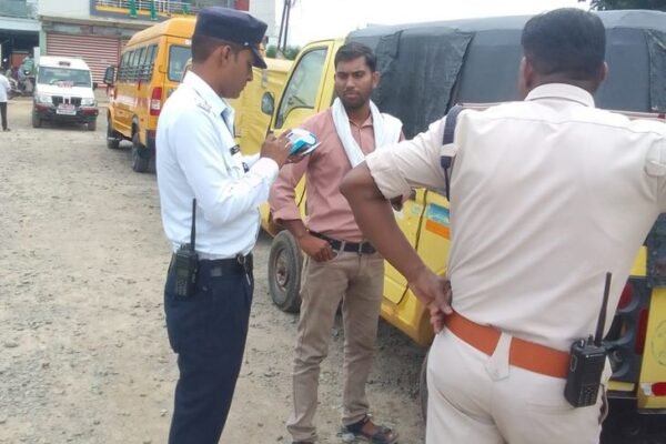 School बसों पर बड़ी कार्रवाई: बालाघाट में 7 वाहन जब्त, परमिट और फिटनेस नदारद