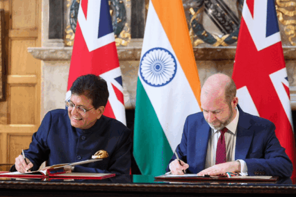 FTA: भारत-UK ट्रेड डील लागू, अब सस्ती मिलेंगी विदेशी कारें और व्हिस्की