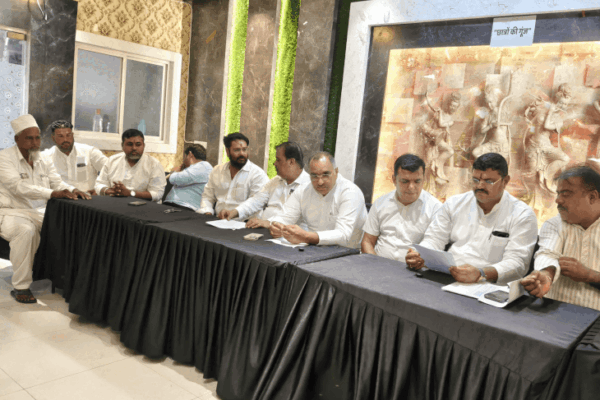 Harda: नपाध्यक्ष विवाद पर कांग्रेस-भाजपा में घमासान, कांग्रेस ने किया बैठकों का बहिष्कार