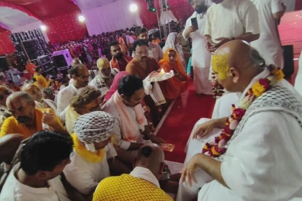Guru Purnima: किशोर दास जी के आशीर्वाद के साथ भंडारे का समापन