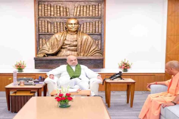 UP News: राम मंदिर से 2027 तक दिल्ली में क्या पक रही सियासी खिचड़ी?
