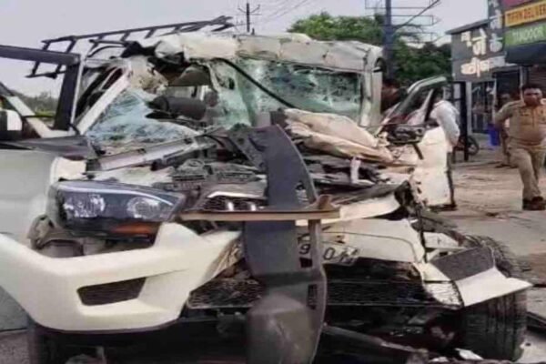 UP News: कानपुर में ट्रक-स्कॉर्पियो की भीषण टक्कर, 3 की मौत, सीएम योगी ने जताया दुख