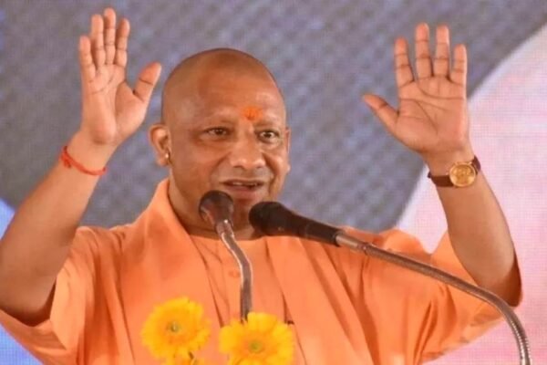 UP News: सीएम योगी 1,350 करोड़ की 166 परियोजनाओं का करेंगे लोकार्पण, 3 जिलों को मिलेगी सौगात