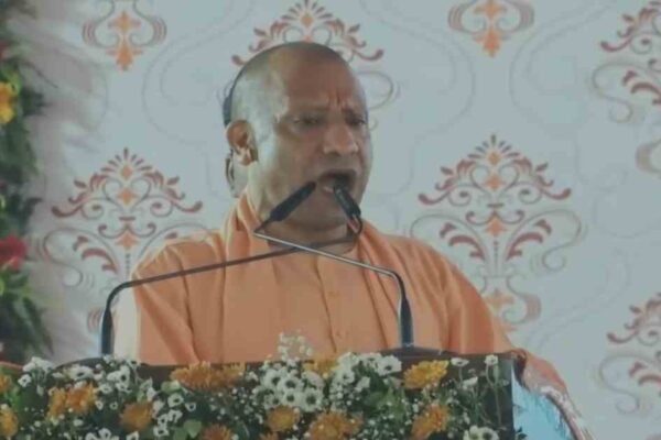 UP News: हमें जिन्ना नहीं गन्ना पसंद है, बिजनौर में गरजे योगी आदित्यनाथ