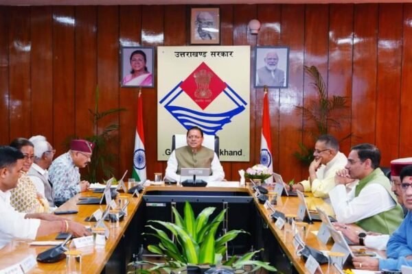 उत्तराखंड कैबिनेट बैठक: विकास कार्यों और कर्मचारियों के प्रस्तावों पर लग सकती है मुहर