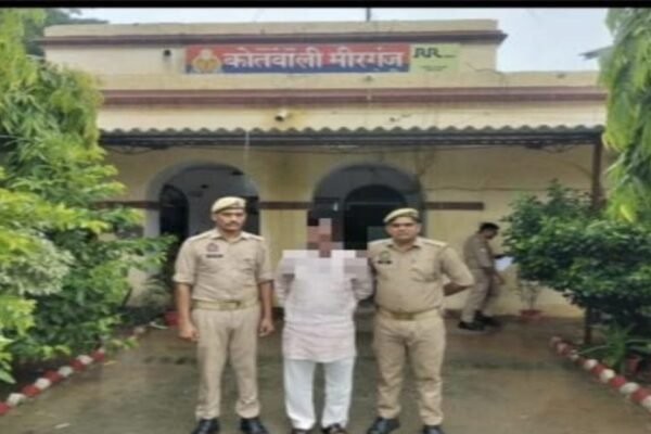 यूपी: प्रलोभन देकर धर्म परिवर्तन कराने के आरोप में प्रचारक गिरफ्तार
