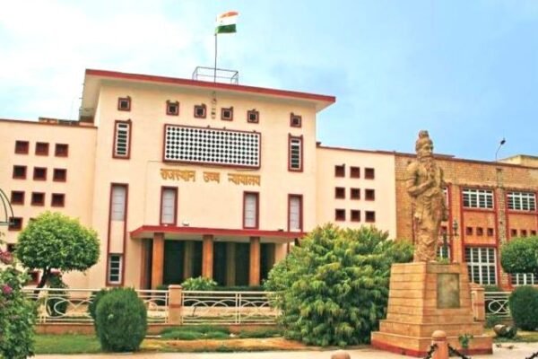 Adoption: दत्तक पुत्र को भी अनुकंपा नियुक्ति का हक, हाईकोर्ट ने पुलिस पर लगाया जुर्माना