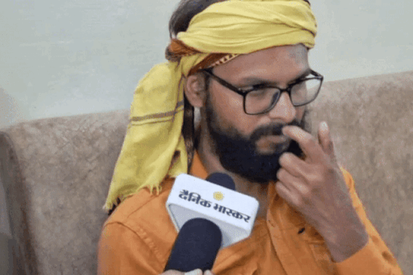 LLM की पढ़ाई के लिए विधायक कमलेश्वर ने छोड़ी सैलरी, लिखा पत्र