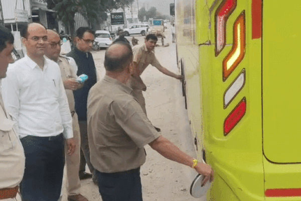 Udaipur: मोडिफाई स्लीपर बसों पर बड़ी कार्रवाई, 3 सीज और 9 का चालान