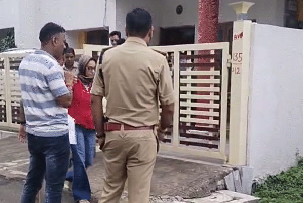 Fraud Alert: Fake IAS officer Tripti Singh booked for Rs 50 lakh scam