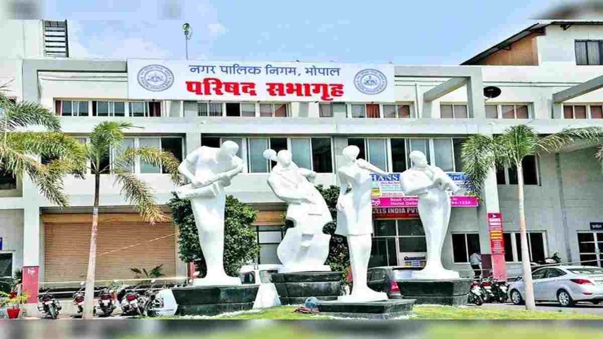 Civic Body Bias: MP Municipal Corporation flouts Supreme Court norms for elites
