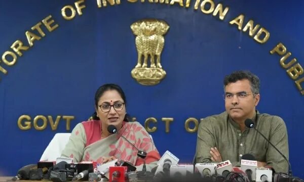 Solar Power Update: Delhi offers free solar plants for 400-unit users